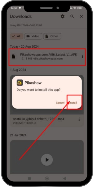 click on downloaded file of piakshow apk
